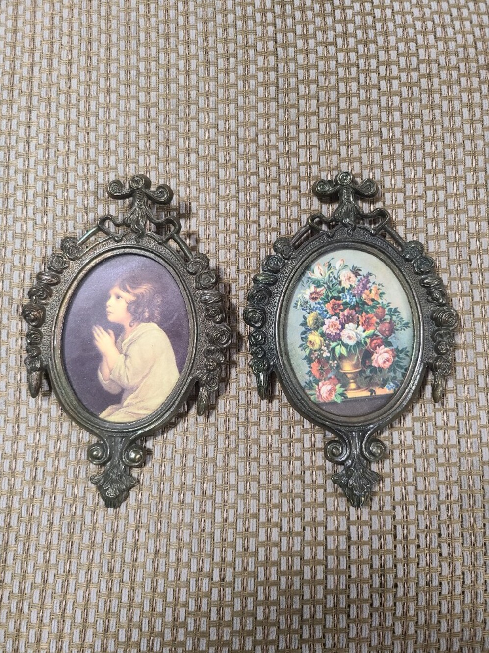 Vintage Ornate Oval Picture Frames Floral Roses Victorian Style Set of 2 Metal